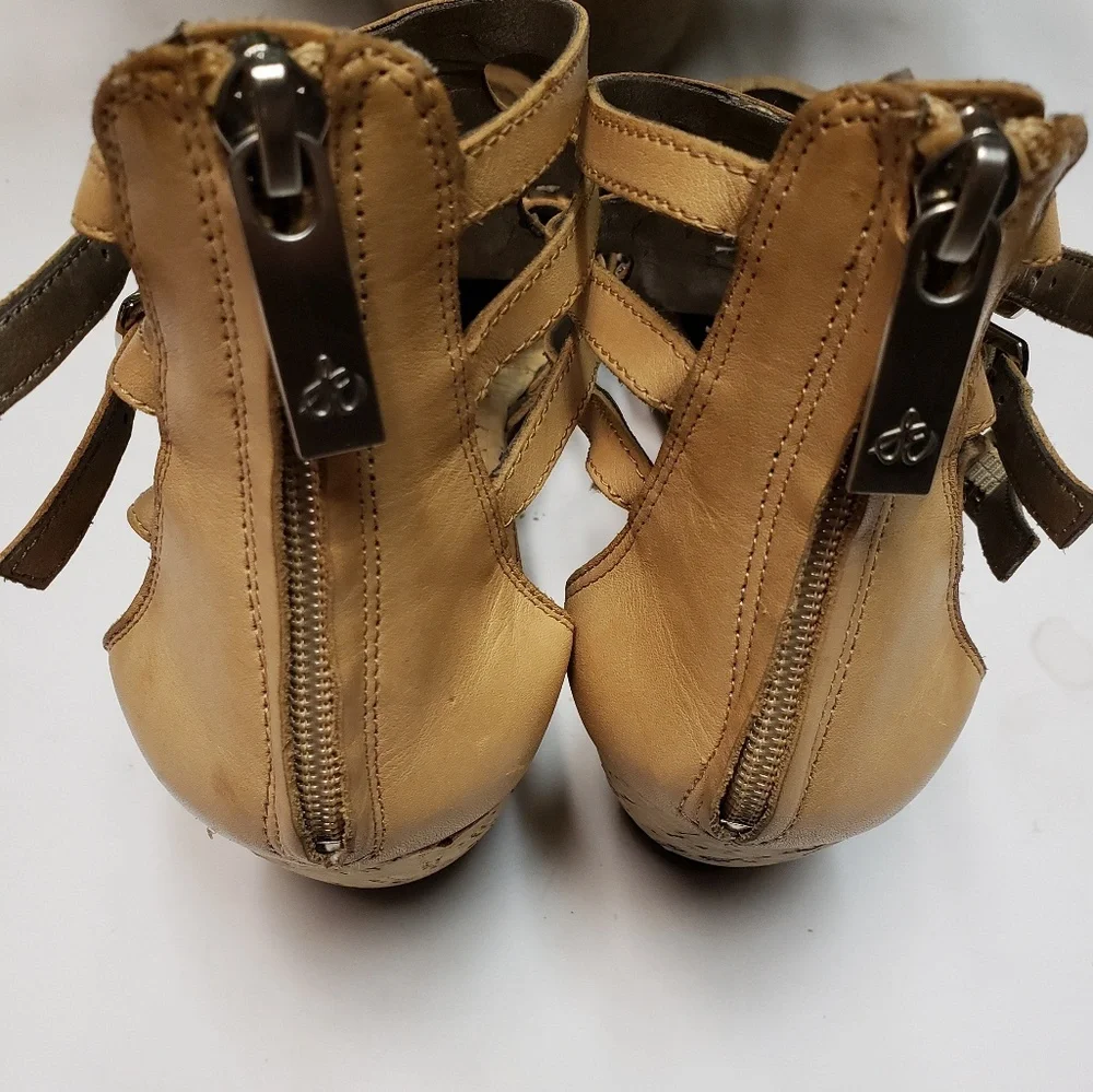 🎉Sam Edelman Studded Embellished Gladiator Wedge